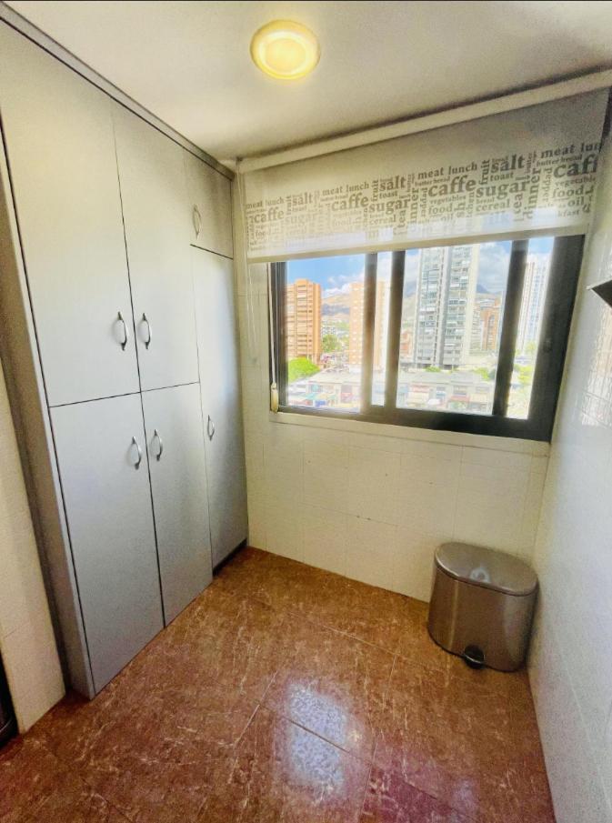 Apartamento Playa De Poniente Benidorm - Torre Dos Calas Eksteriør billede