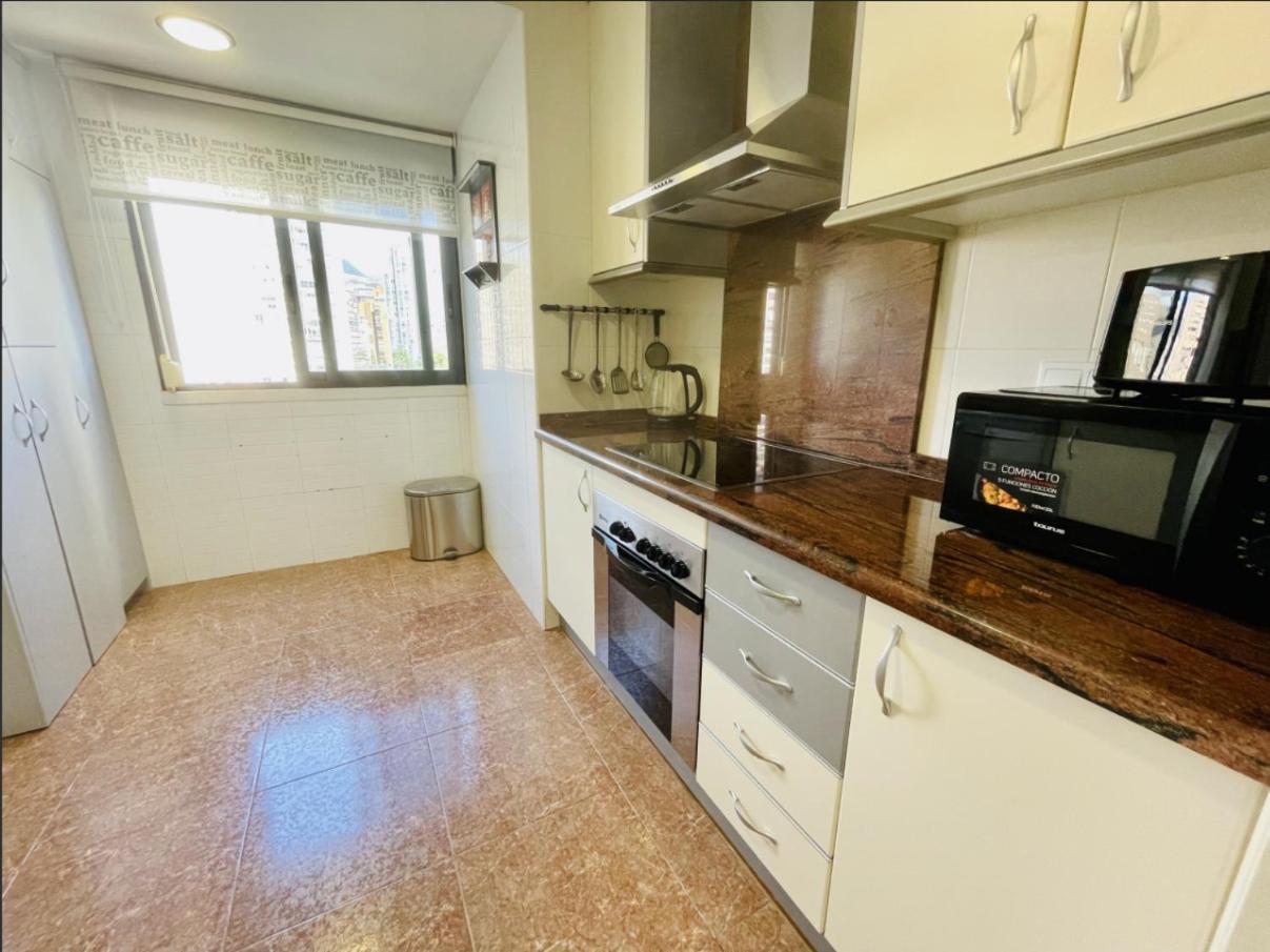 Apartamento Playa De Poniente Benidorm - Torre Dos Calas Eksteriør billede