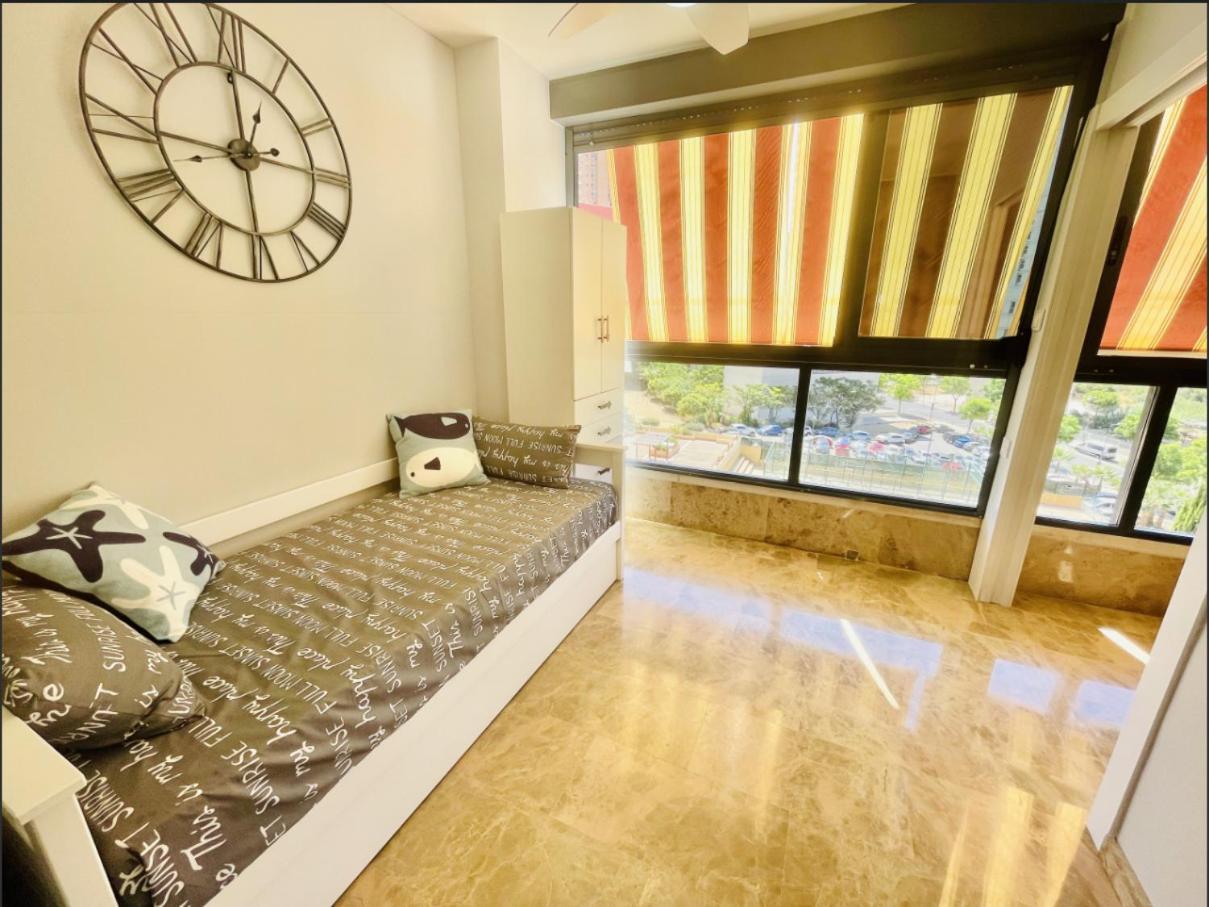 Apartamento Playa De Poniente Benidorm - Torre Dos Calas Eksteriør billede